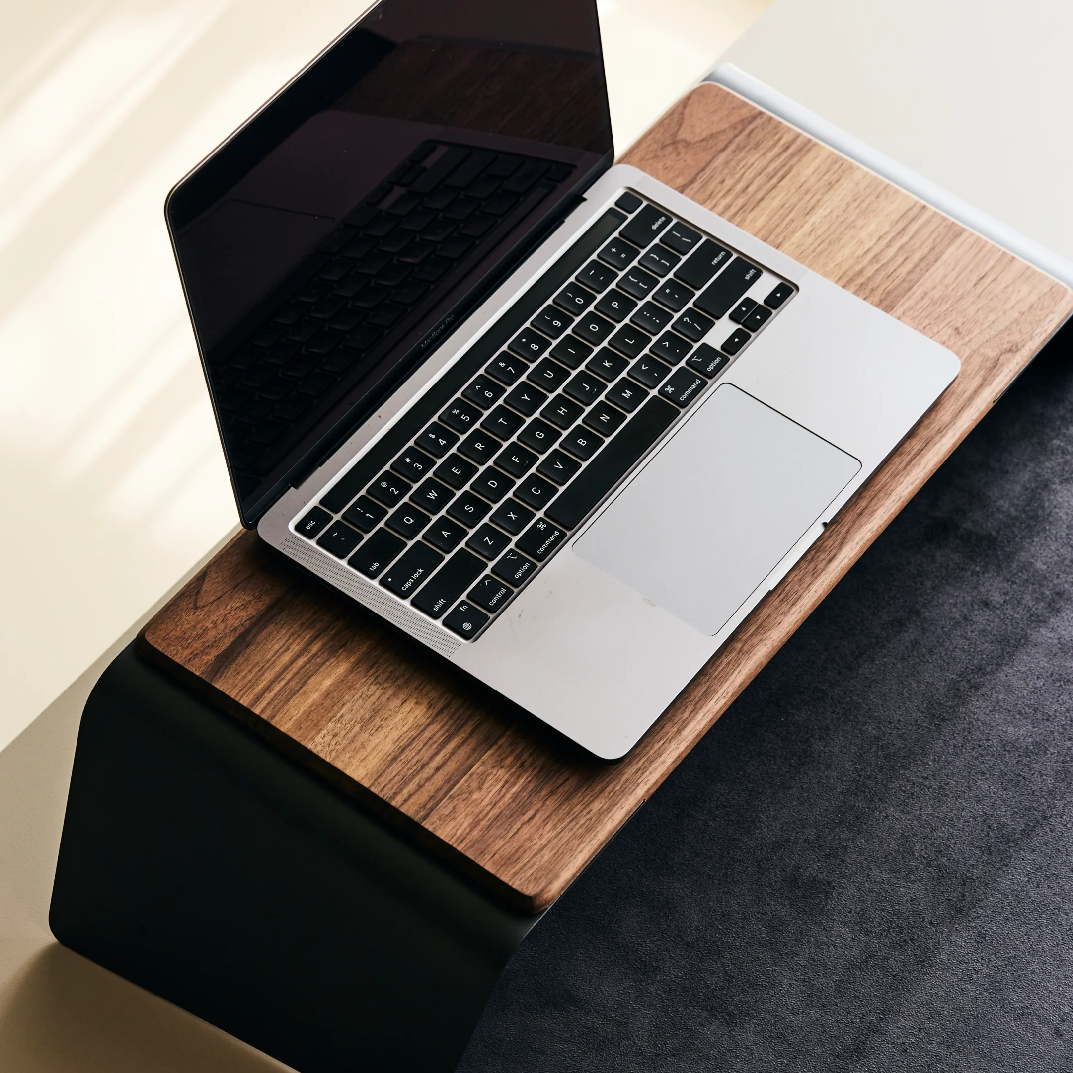 ANYWHERE LAPTOP STAND - Image 29