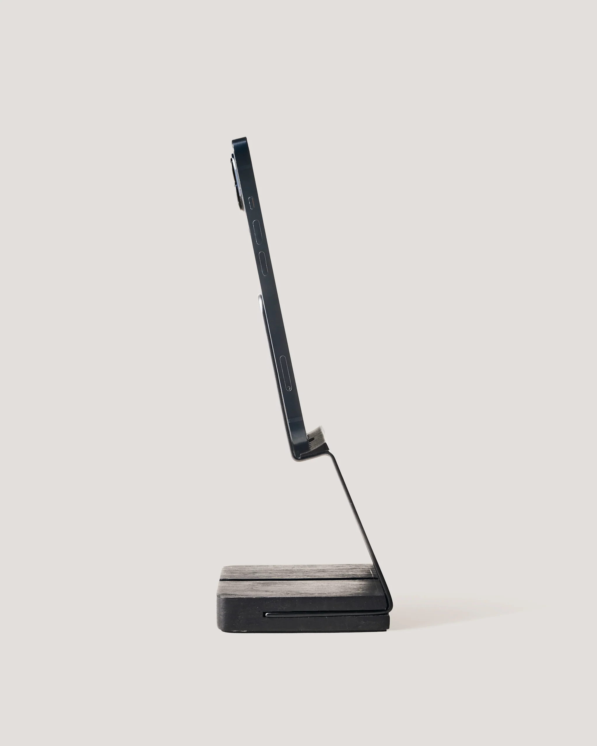 HANDS-ON MOBILE STAND - Image 11