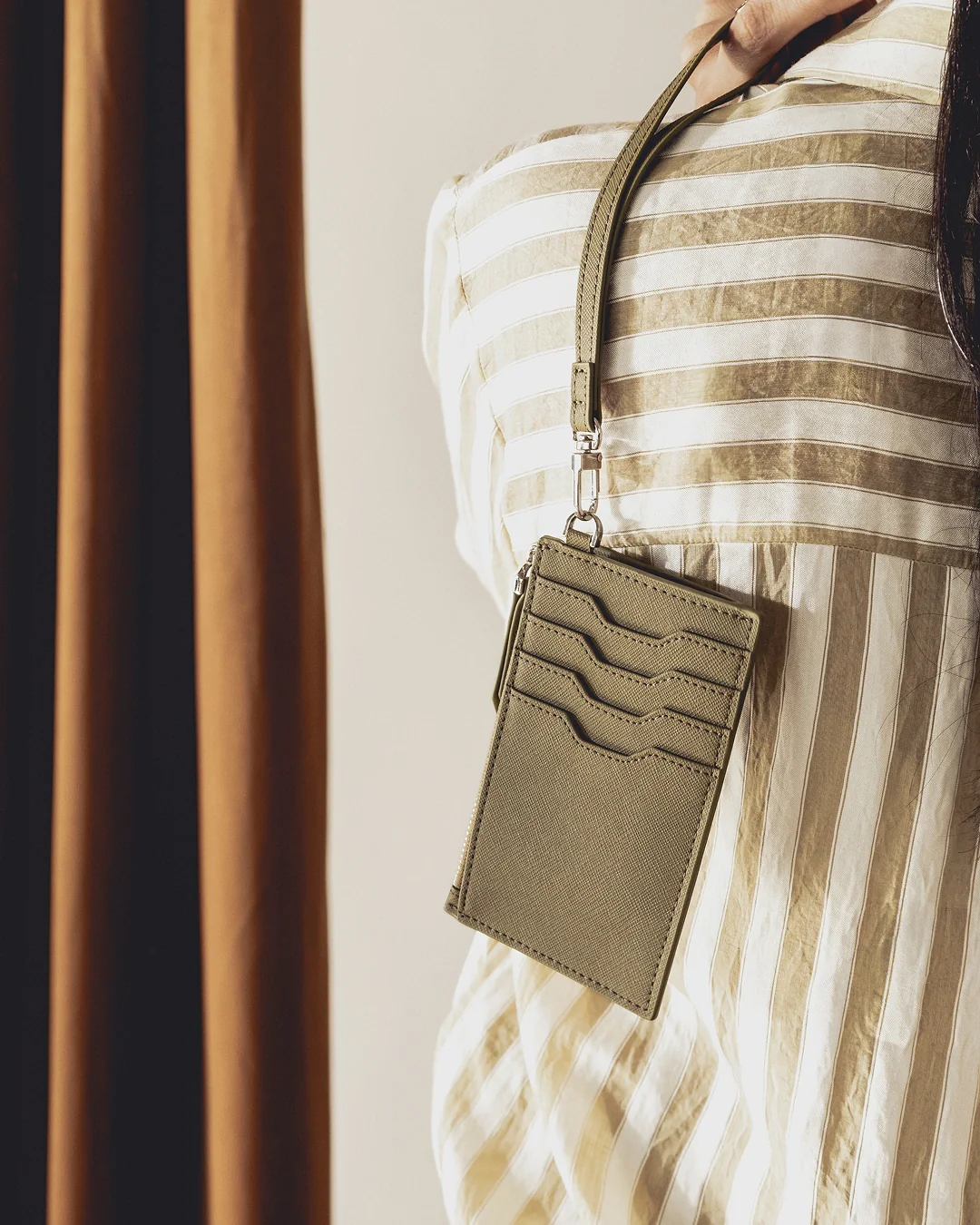 OKAN ZIPPER WALLET - Image 20