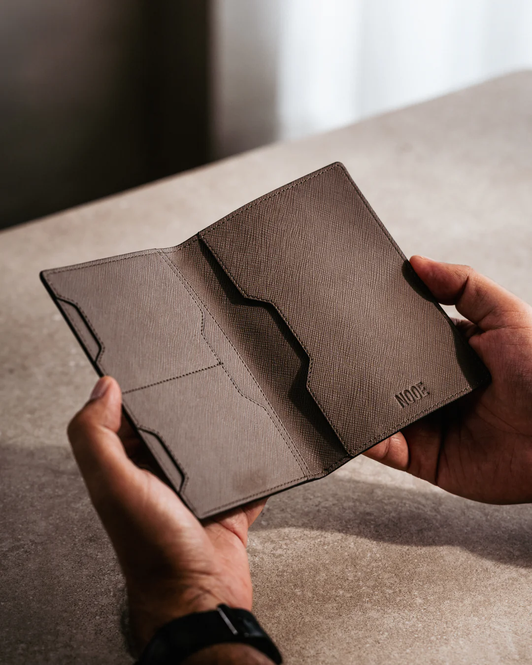 SEEK PASSPORT WALLET - Image 27